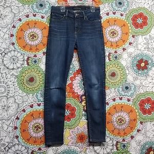 Lucky Brand Womens Ankle Jeans Size 27.5 x 26.5(actual) Distressed.